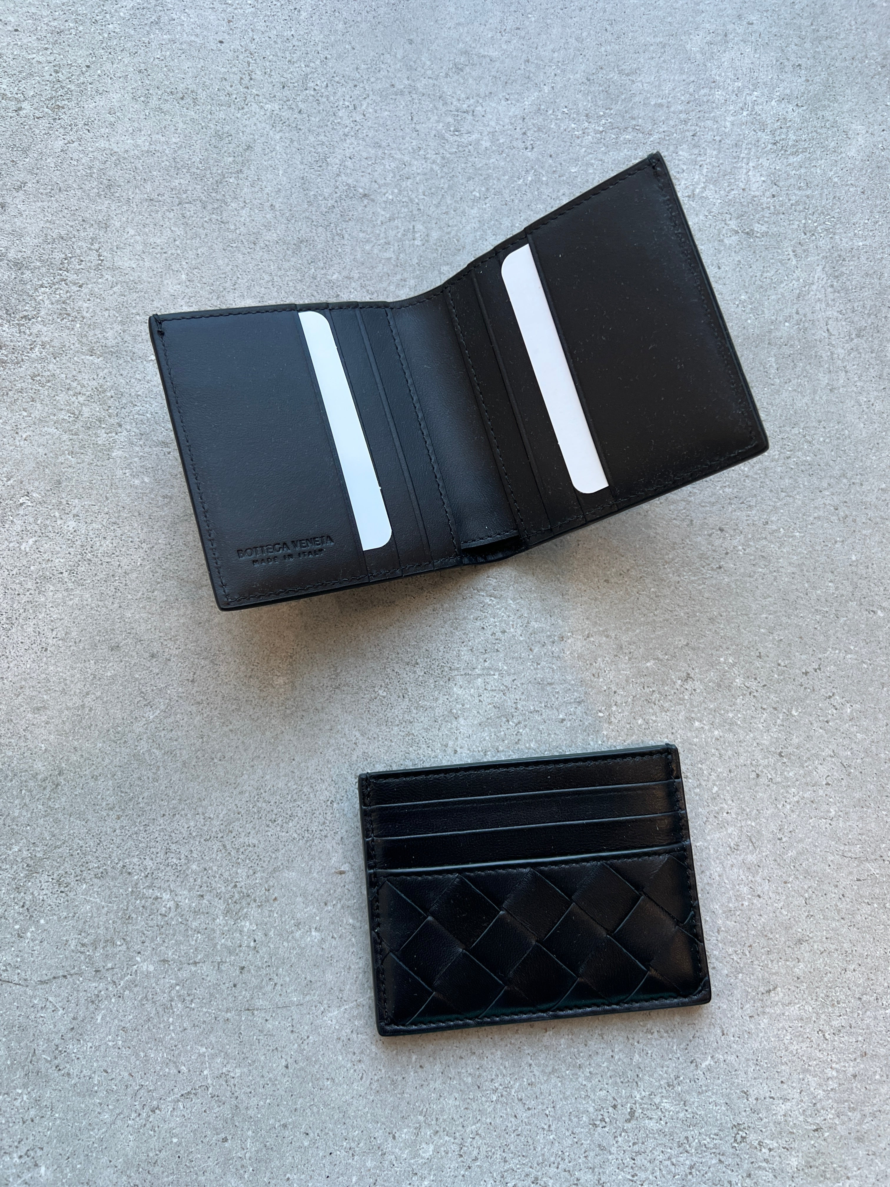 Bottega Veneta Piccolo Flap Card Case, Space – CULTSTATUS