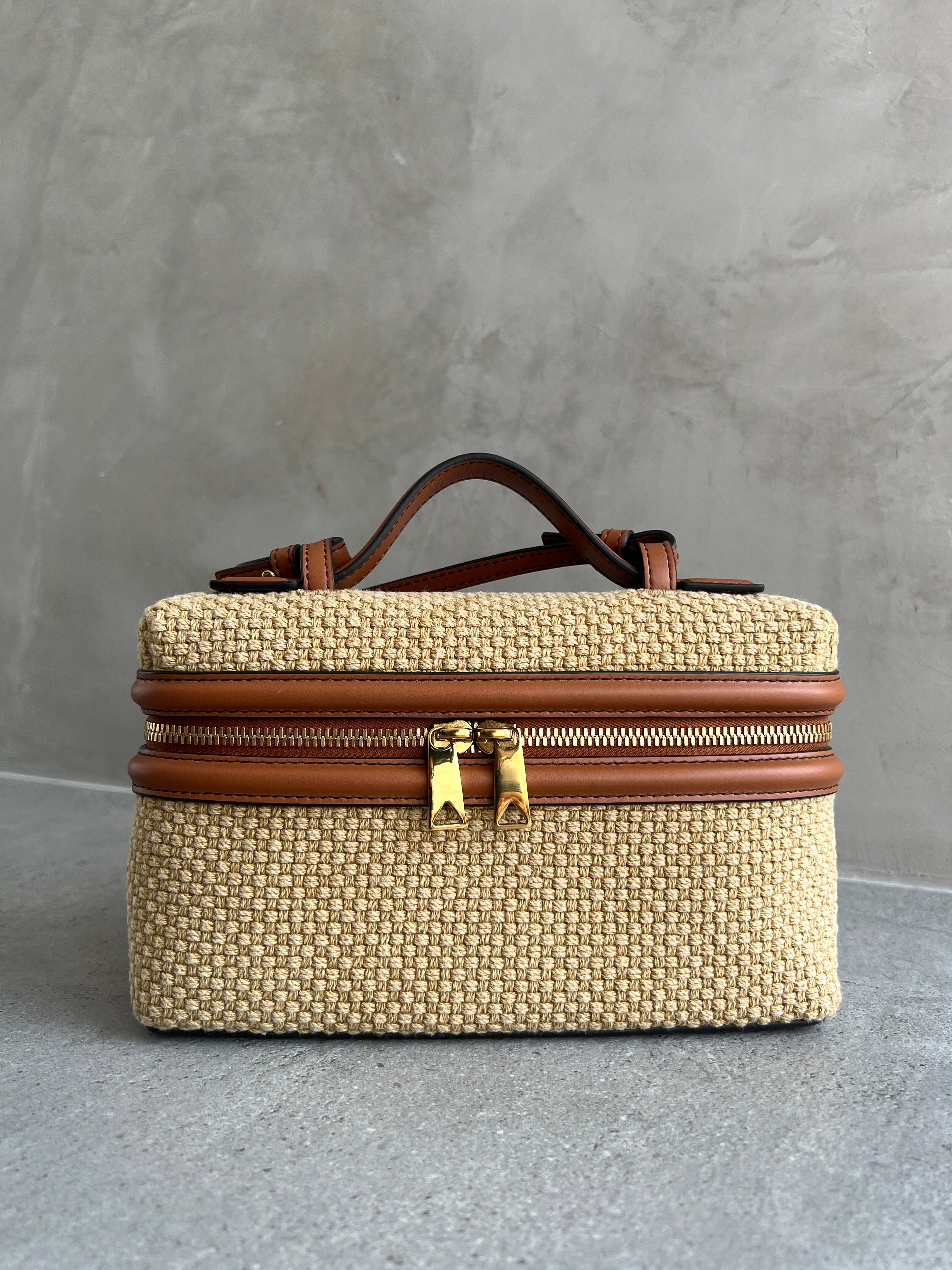 Bottega Veneta Vanity Bang Bang Raffia Crossbody, Cane – CULTSTATUS