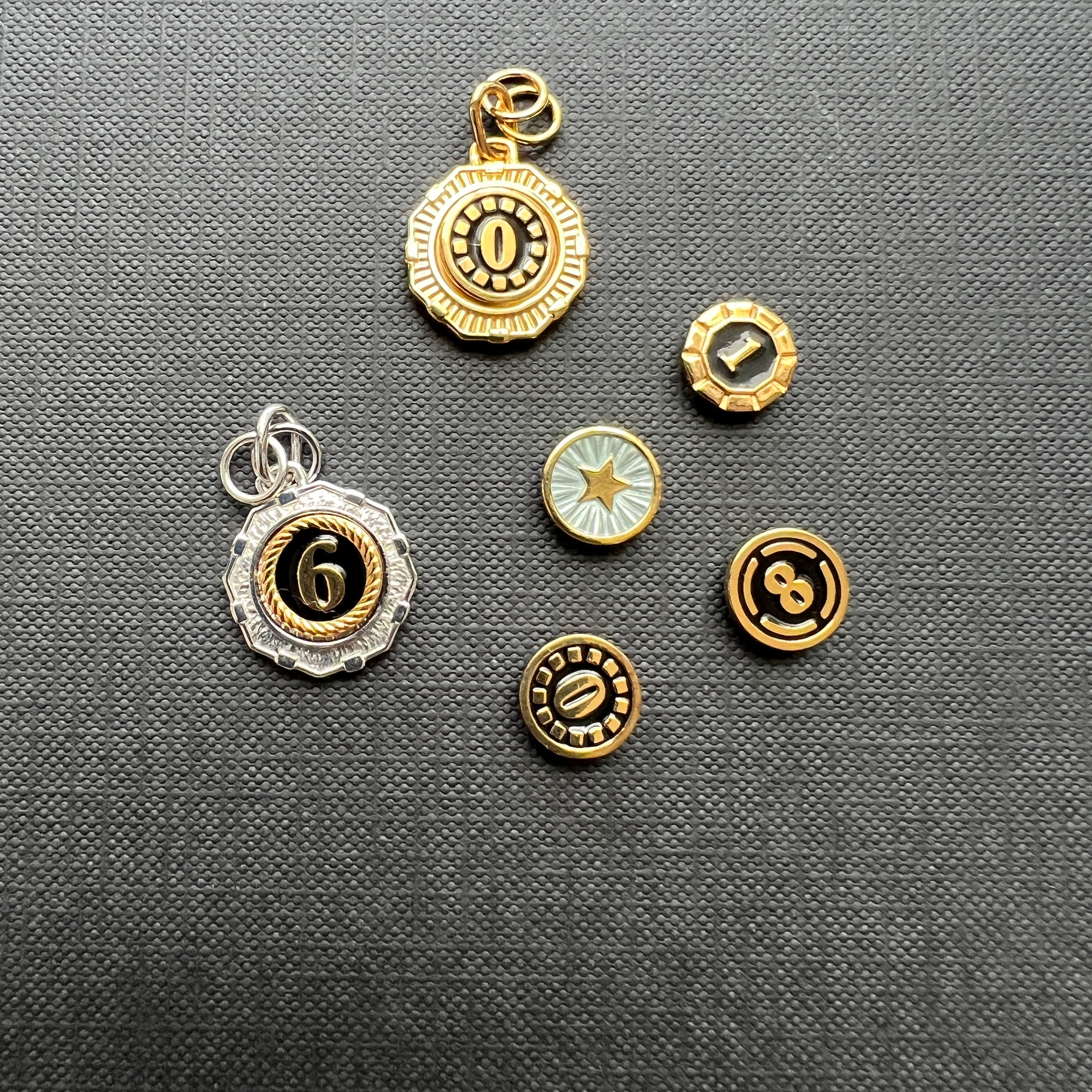 底値 MARIA BLACK/Lucky Number Coin Parts 【公式通販】