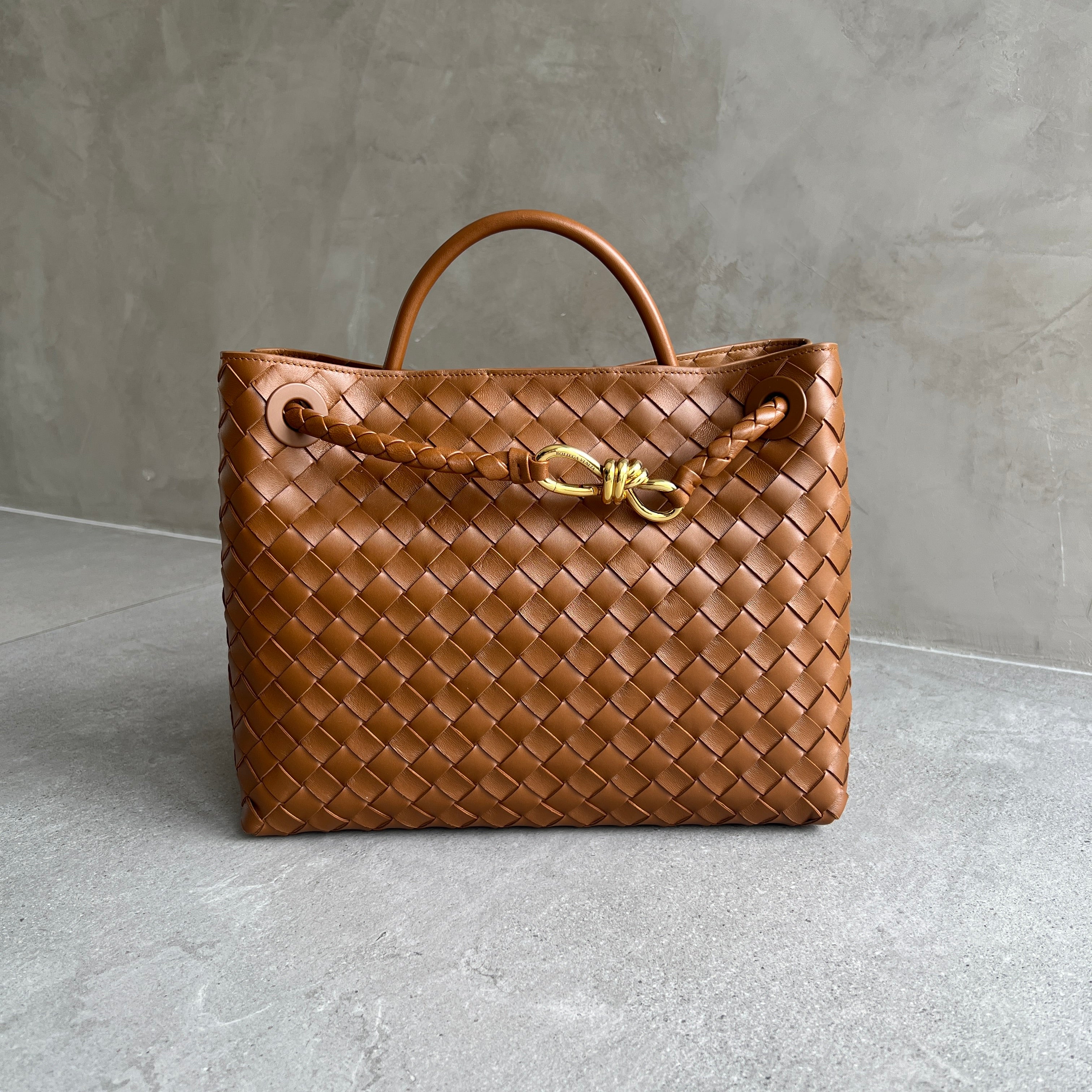 Bottega Veneta Medium Andiamo, Cognac – CULTSTATUS - Main Image