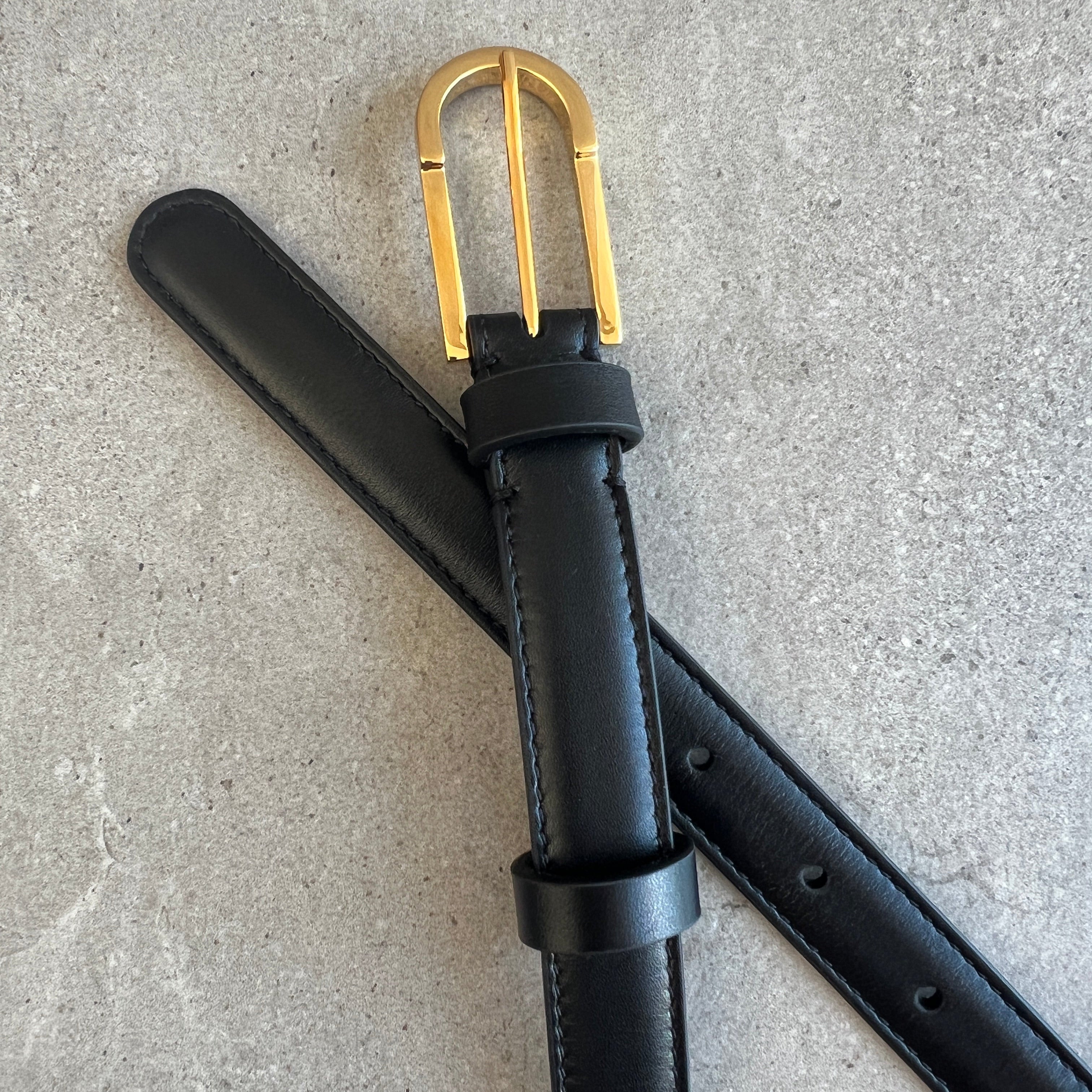 The Row Jewel Belt, Black (G) – CULTSTATUS