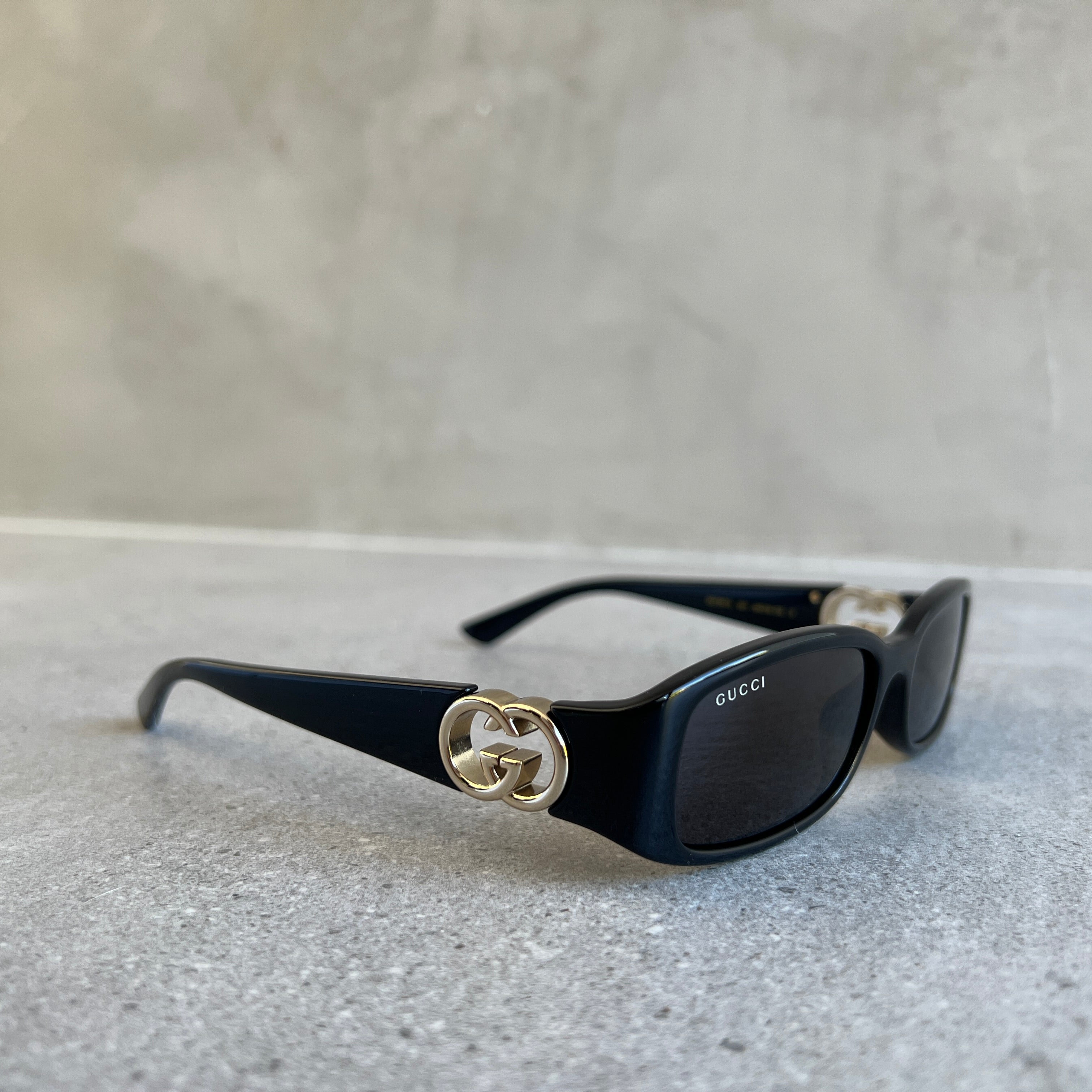 Gucci GG1661S Narrow Rectangle Acetate, Black – CULTSTATUS