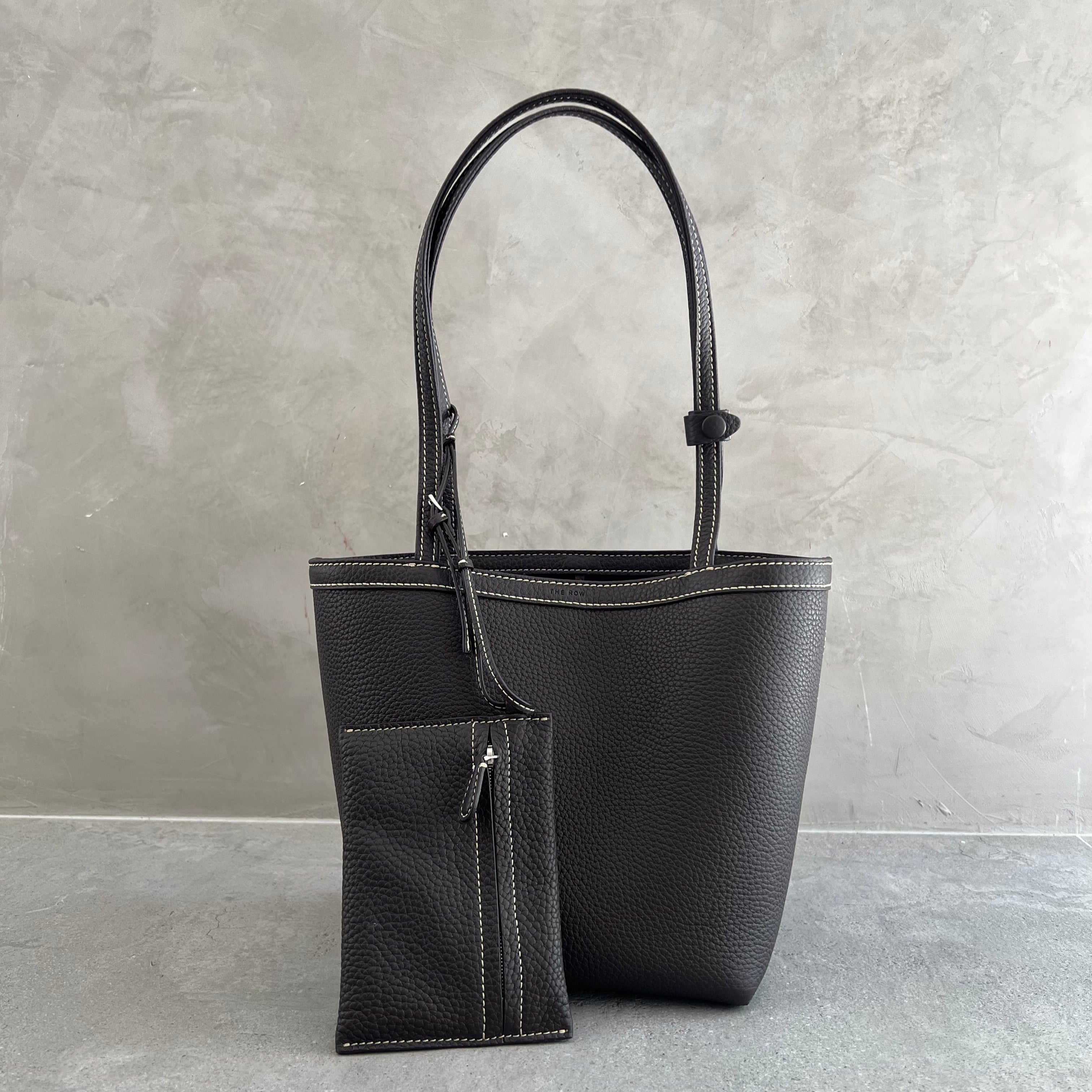 The Row Medium Park Tote Stitch, Grained, Dark Brown – CULTSTATUS