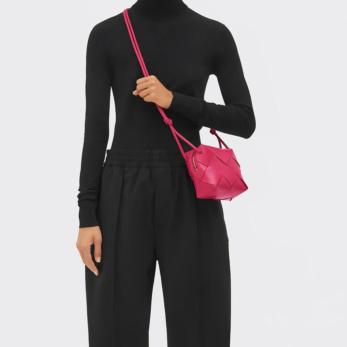 Bottega Veneta Loop Cassette Mini, Cranberry (G) – CULTSTATUS