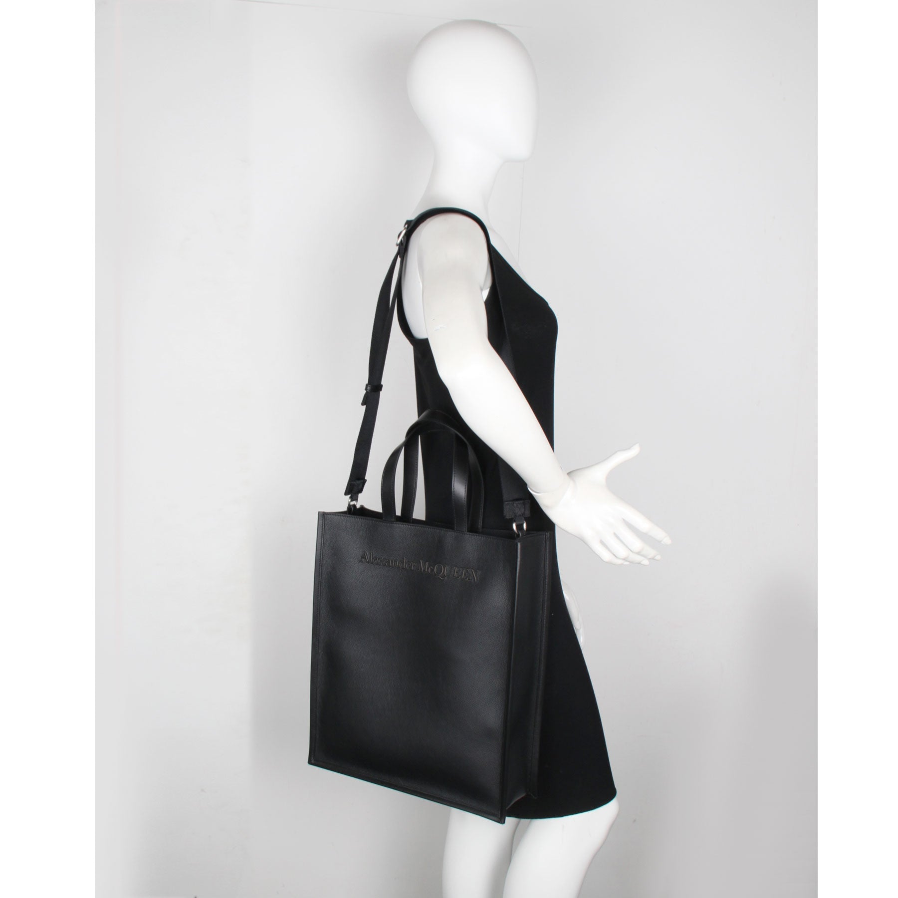 Alexander McQueen Edge Mini Crossbody, Black – CULTSTATUS